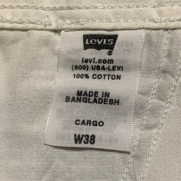 Levi's Squared Men’s Cargo Shorts, size 38 - Picture 8 of 9